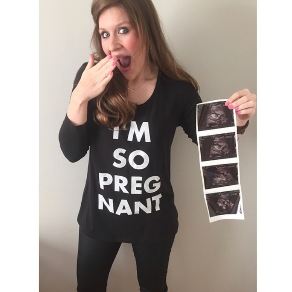 I’m so pregnant announcement tee